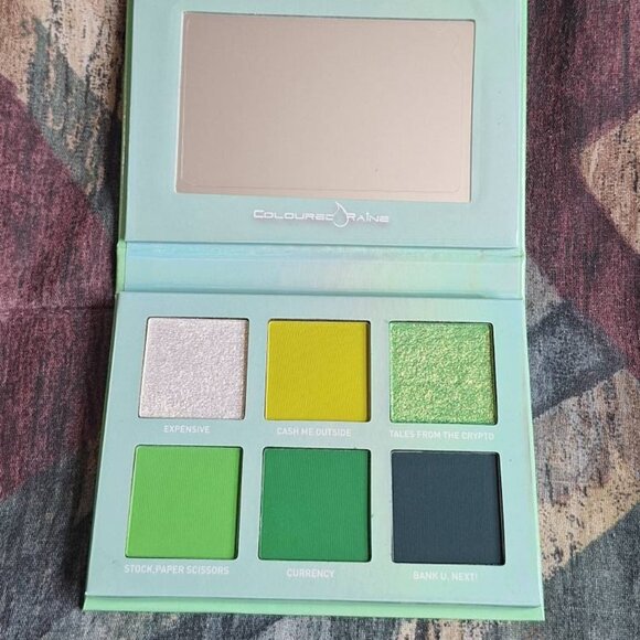 💚 Coloured Raine – Wealthy Chic Eyeshadow Palette (Brand New) - Picture 1 of 4